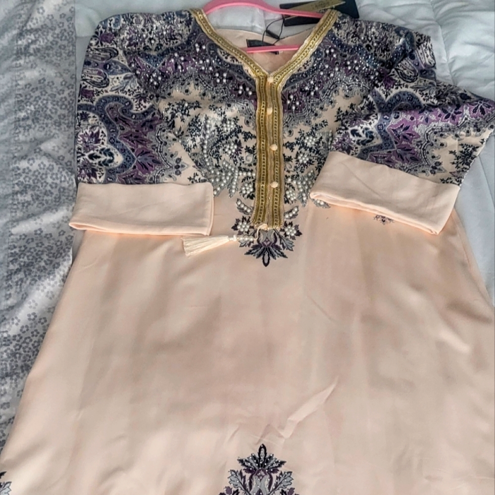 Brand new arabic dress for special occasion